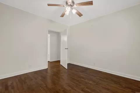 Bedroom - 513 Cherry Ln, Malvern, AR 72104 photo 6 of 6