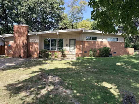 314 Oak Ln, Little Rock, AR 72205