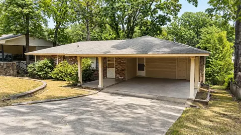 4520 Greenway Dr, North Little Rock, AR 72116
