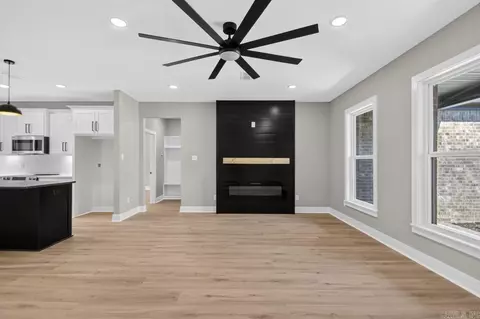 Living - 108 Michael Dr, Beebe, AR 72012 photo 3 of 4
