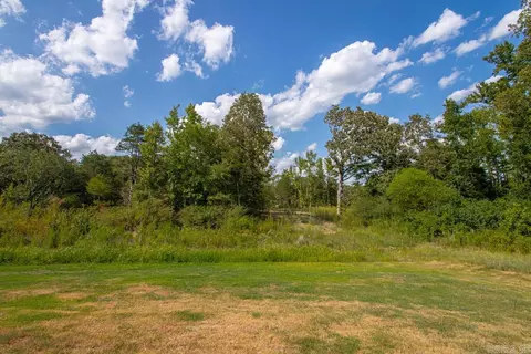 Exterior - 108 Michael Dr, Beebe, AR 72012 photo 4 of 8