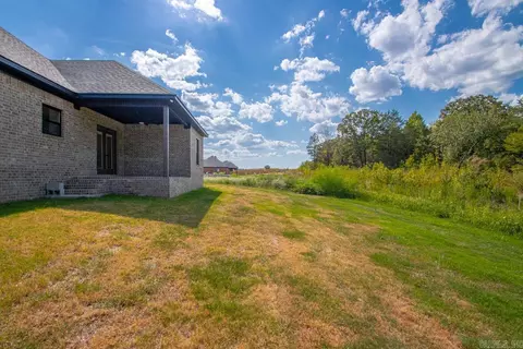 Exterior - 108 Michael Dr, Beebe, AR 72012 photo 5 of 8