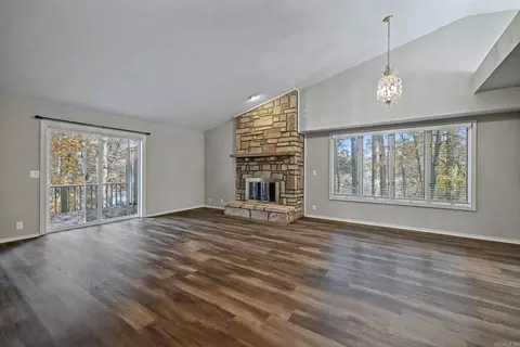 11 Emanuel Ln, Hot Springs Village, AR 71909