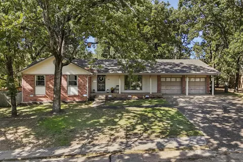 1413 Osage Dr, North Little Rock, AR 72116