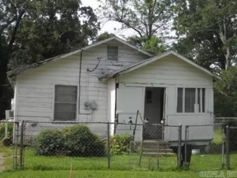 1204 S Fir St, Pine Bluff, AR 71601