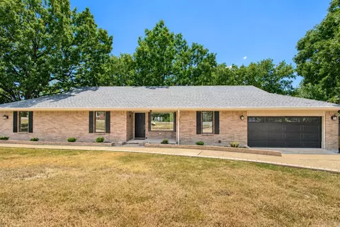 13721 Saint Charles Blvd, Little Rock, AR 72211