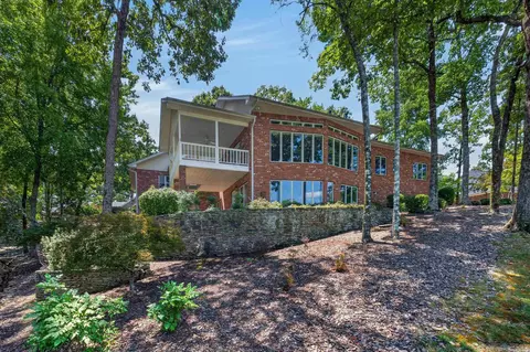 29 Princesa Dr, Hot Springs Village, AR 71909