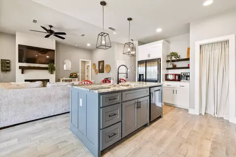 Kitchen - 5000 Marian Cv, Benton, AR 72019 photo 3 of 3