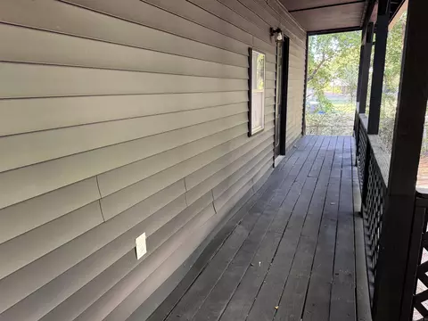 Exterior - 923 W Hazel St, Benton, AR 72015 photo 4 of 10