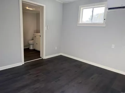 Bedroom - 923 W Hazel St, Benton, AR 72015 photo 5 of 5