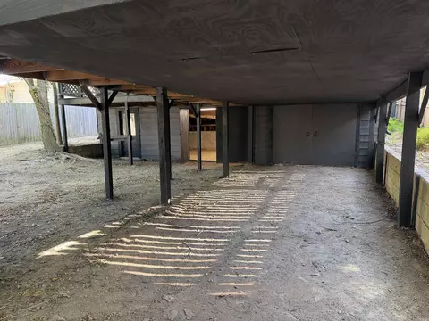Exterior - 923 W Hazel St, Benton, AR 72015 photo 6 of 10