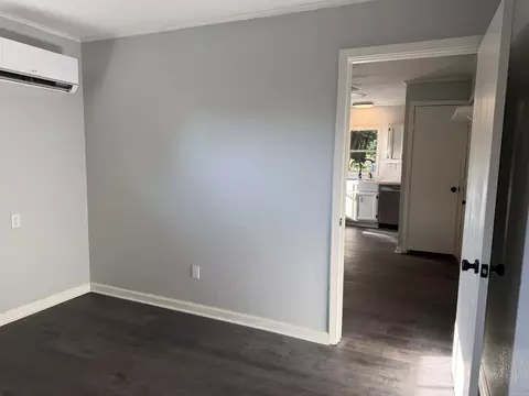 Bedroom - 923 W Hazel St, Benton, AR 72015 photo 4 of 5