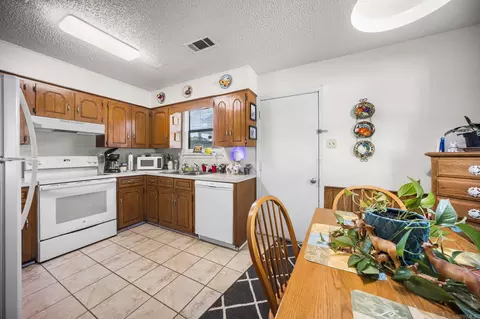 Kitchen - 110 N Park Dr, Cabot, AR 72023 photo 1 of 2