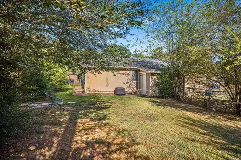 Exterior - 110 N Park Dr, Cabot, AR 72023 photo 4 of 5