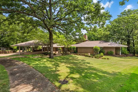 116 St Francis Ct, North Little Rock, AR 72120
