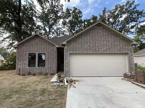 125 Kayla Ln, Lonoke, AR 72086