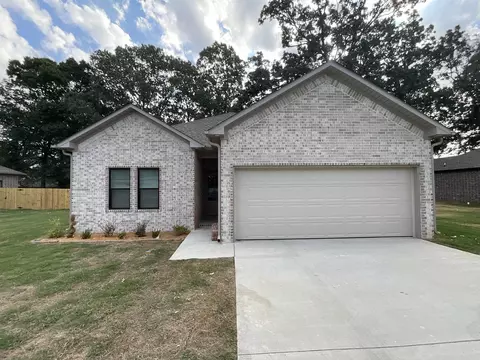 225 Kayla Ln, Lonoke, AR 72086
