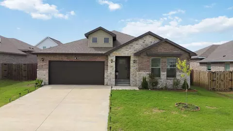 Exterior - 2061 Periwinkle Pl, Centerton, AR 72719 photo 1 of 3