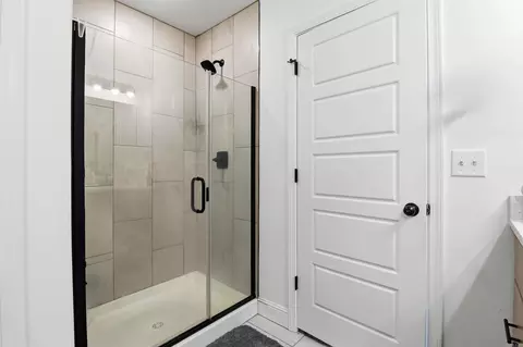Bath - 2061 Periwinkle Pl, Centerton, AR 72719 photo 3 of 3