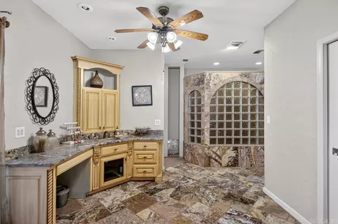 Bath - 3443 Riverview Dr, Malvern, AR 72104 photo 3 of 5