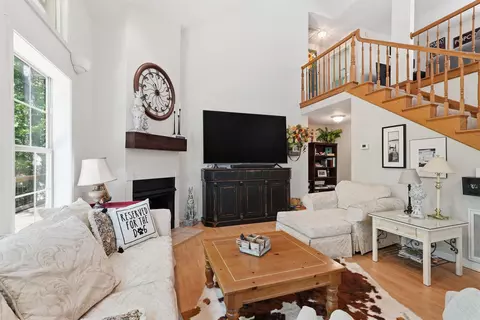 Living - 130 Valhalla, Edgemont, AR 72044 photo 1 of 3