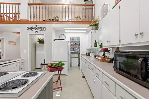 Kitchen - 130 Valhalla, Edgemont, AR 72044 photo 1 of 6