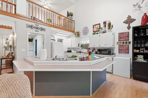 Kitchen - 130 Valhalla, Edgemont, AR 72044 photo 2 of 6