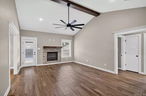 Living - 104 Michelle Dr, Beebe, AR 72012 photo 3 of 4