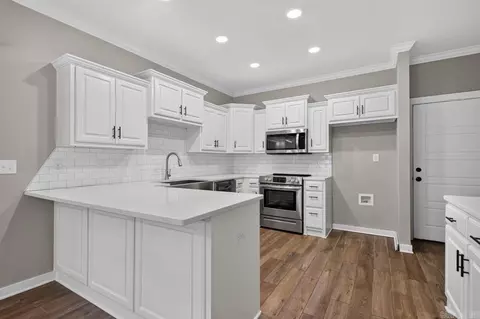 Kitchen - 104 Michelle Dr, Beebe, AR 72012 photo 1 of 2