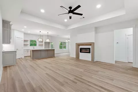 Living - 25 Libra Ln, Ward, AR 72176 photo 2 of 6