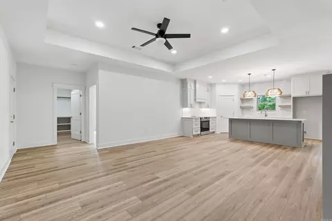 Living - 25 Libra Ln, Ward, AR 72176 photo 3 of 6