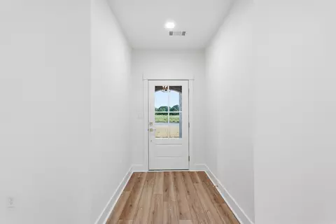 Entry Way - 25 Libra Ln, Ward, AR 72176 photo 3 of 4