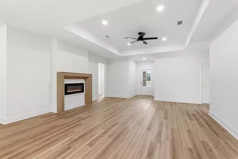 Living - 25 Libra Ln, Ward, AR 72176 photo 4 of 6