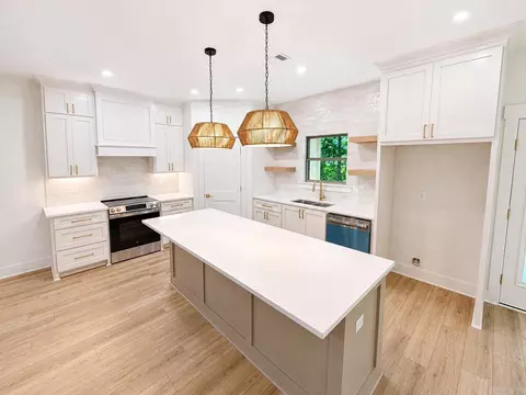 Kitchen - 25 Libra Ln, Ward, AR 72176 photo 3 of 8