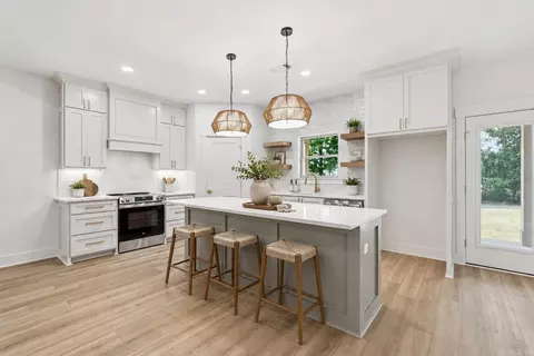 Kitchen - 25 Libra Ln, Ward, AR 72176 photo 1 of 8