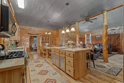 1352 Endless Rd, Harriet, AR 72639