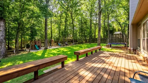 Exterior - 20 Chatel Dr, Little Rock, AR 72223 photo 4 of 16
