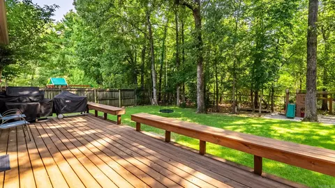 Exterior - 20 Chatel Dr, Little Rock, AR 72223 photo 5 of 16