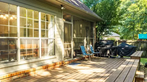 Exterior - 20 Chatel Dr, Little Rock, AR 72223 photo 3 of 16