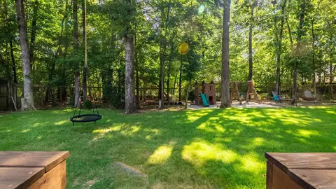 Exterior - 20 Chatel Dr, Little Rock, AR 72223 photo 6 of 16