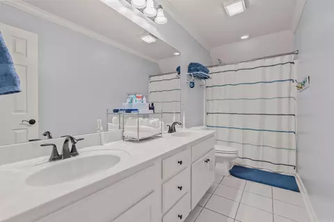 Bath - 20 Chatel Dr, Little Rock, AR 72223 photo 6 of 6