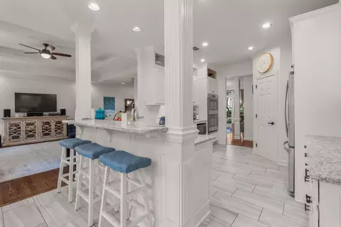 Kitchen - 20 Chatel Dr, Little Rock, AR 72223 photo 1 of 4