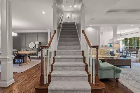 Entry Way - 20 Chatel Dr, Little Rock, AR 72223 photo 1 of 1