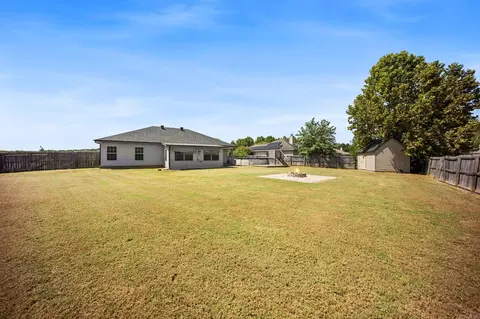 Exterior - 19 Lake Side Dr, Ward, AR 72176 photo 10 of 11