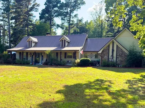 226 Ouachita 124, Camden, AR 71701