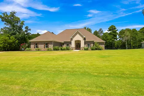385 Augusta Dr, El Dorado, AR 71730