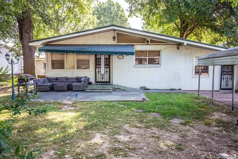 305 Wade St, Mccrory, AR 72101