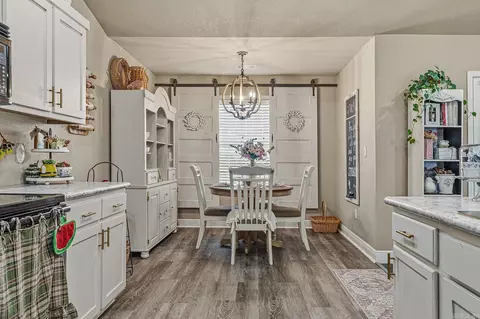 Dining - 49 Ashcraft, Paragould, AR 72450 photo 1 of 1