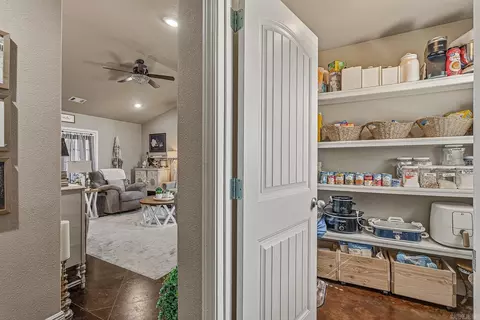 Entry Way - 49 Ashcraft, Paragould, AR 72450 photo 4 of 4