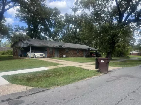 8 Th St, Crossett, AR 71635